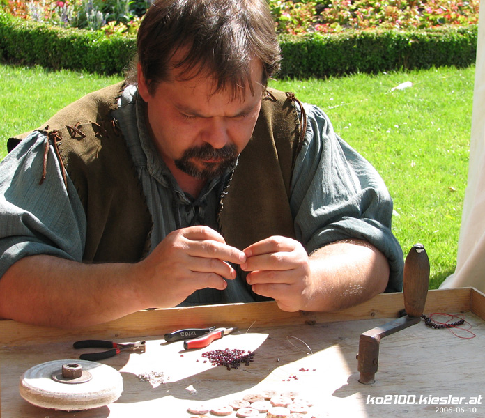 Chain Maker