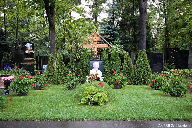 yeltsin grave