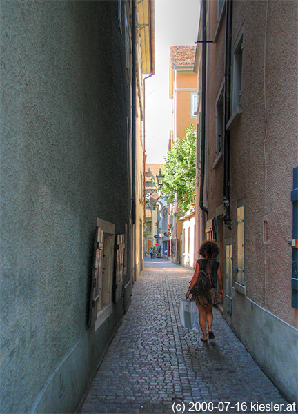 alley
