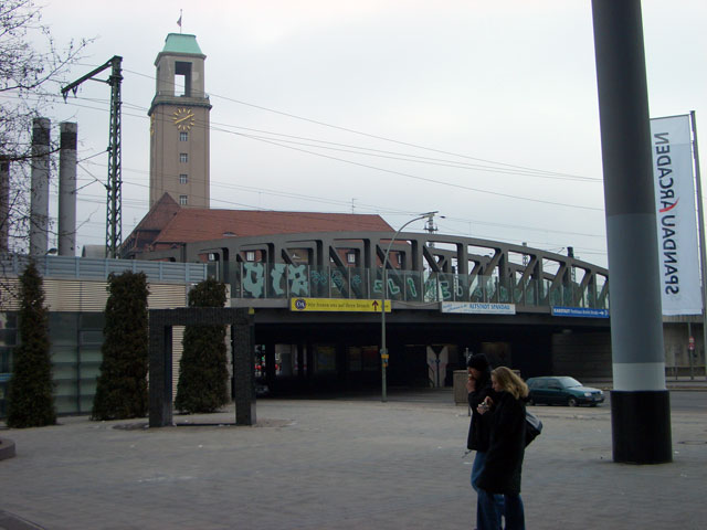 Spandau train bridge 3